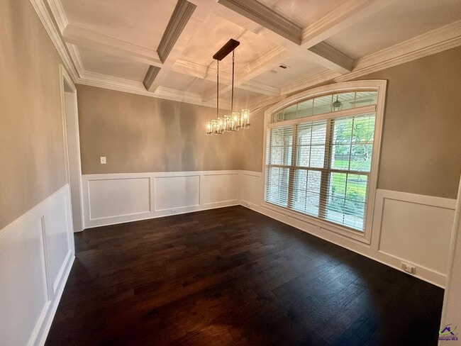Building Photo - 400 Southern Wds Trl