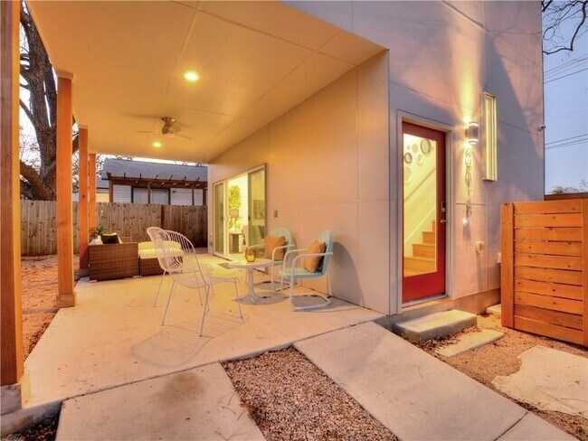 Building Photo - 5517 Avenue G