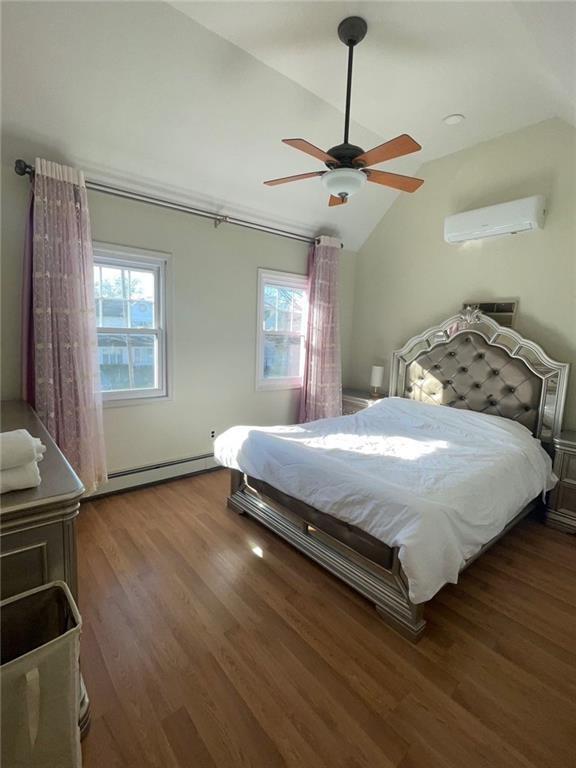 Foto del edificio - 1755 E 35th St