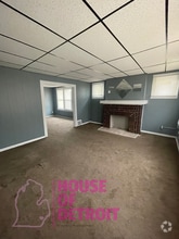 Building Photo - 5061 Hillsboro St