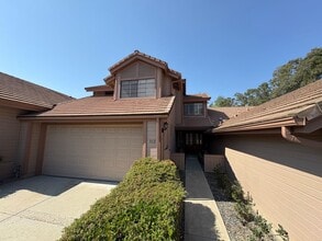 Building Photo - 312 Mahogany Glen