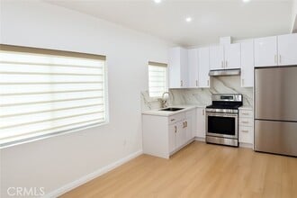 Building Photo - 13129 Azores Ave