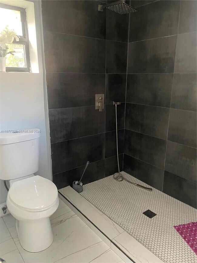 Foto del edificio - 2785 NW 59th St