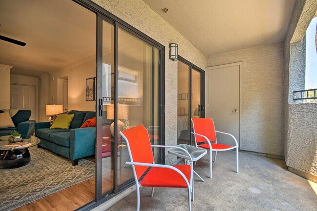 Foto del edificio - 2025 E Campbell Ave