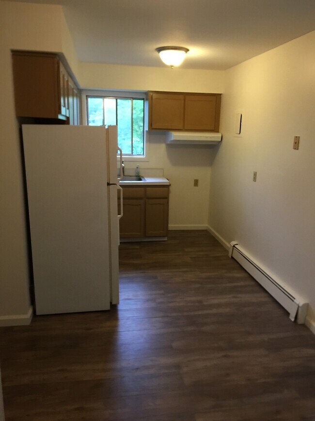 Building Photo - 799 Sergeant Palmateer Way