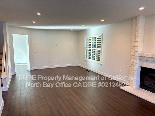 Building Photo - 104 Banff Way