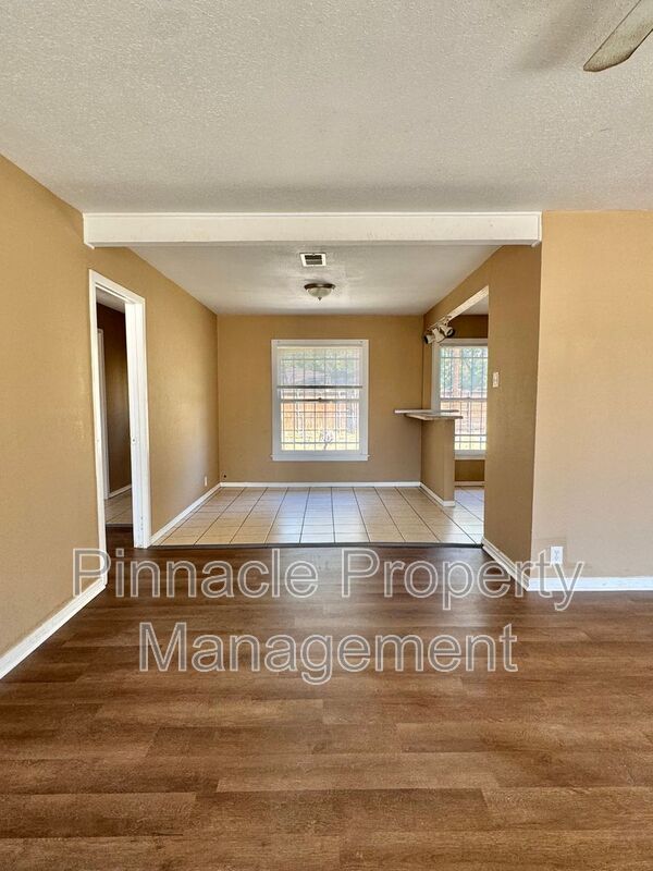 Foto del edificio - 2632 W Avenue N