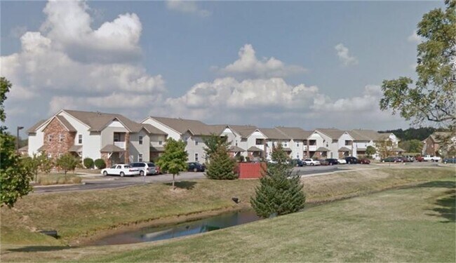 Building Photo - 1 Creekside Dr