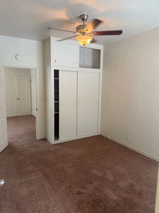 Building Photo - Great 1 Bedroom 1 Bath