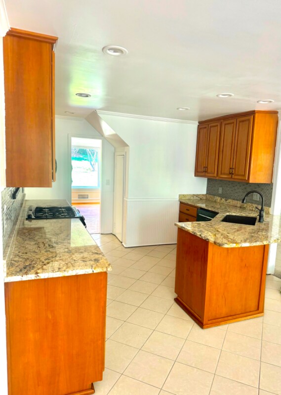 Foto del edificio - 45 Spring Forest Ct
