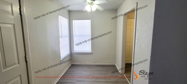 Building Photo - 1000 N Lake