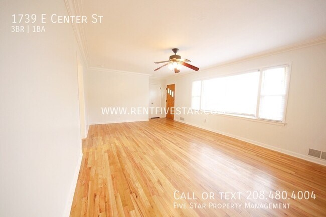 Foto del edificio - 1739 E Center St