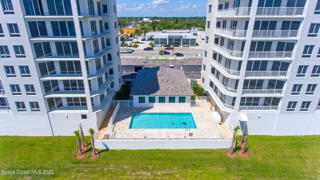 Foto del edificio - 1465 S Harbor City Blvd