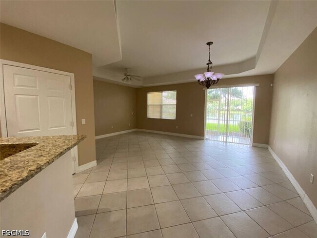 Building Photo - 16174 Via Solera Cir
