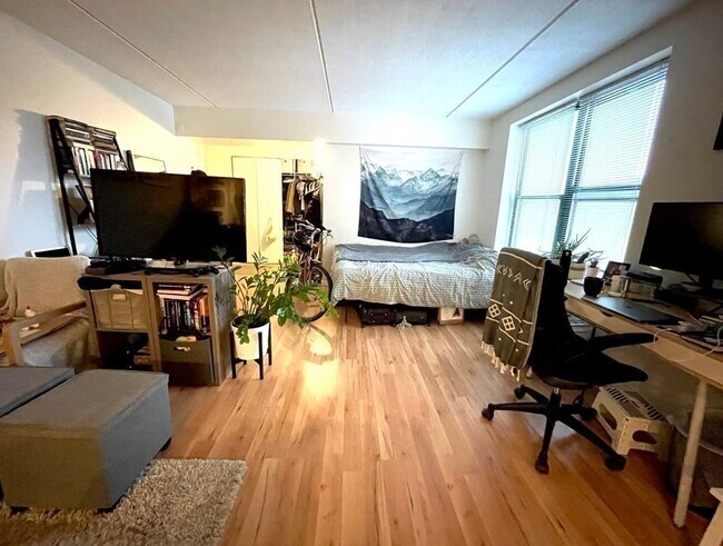 Foto del edificio - 108 Peterborough St