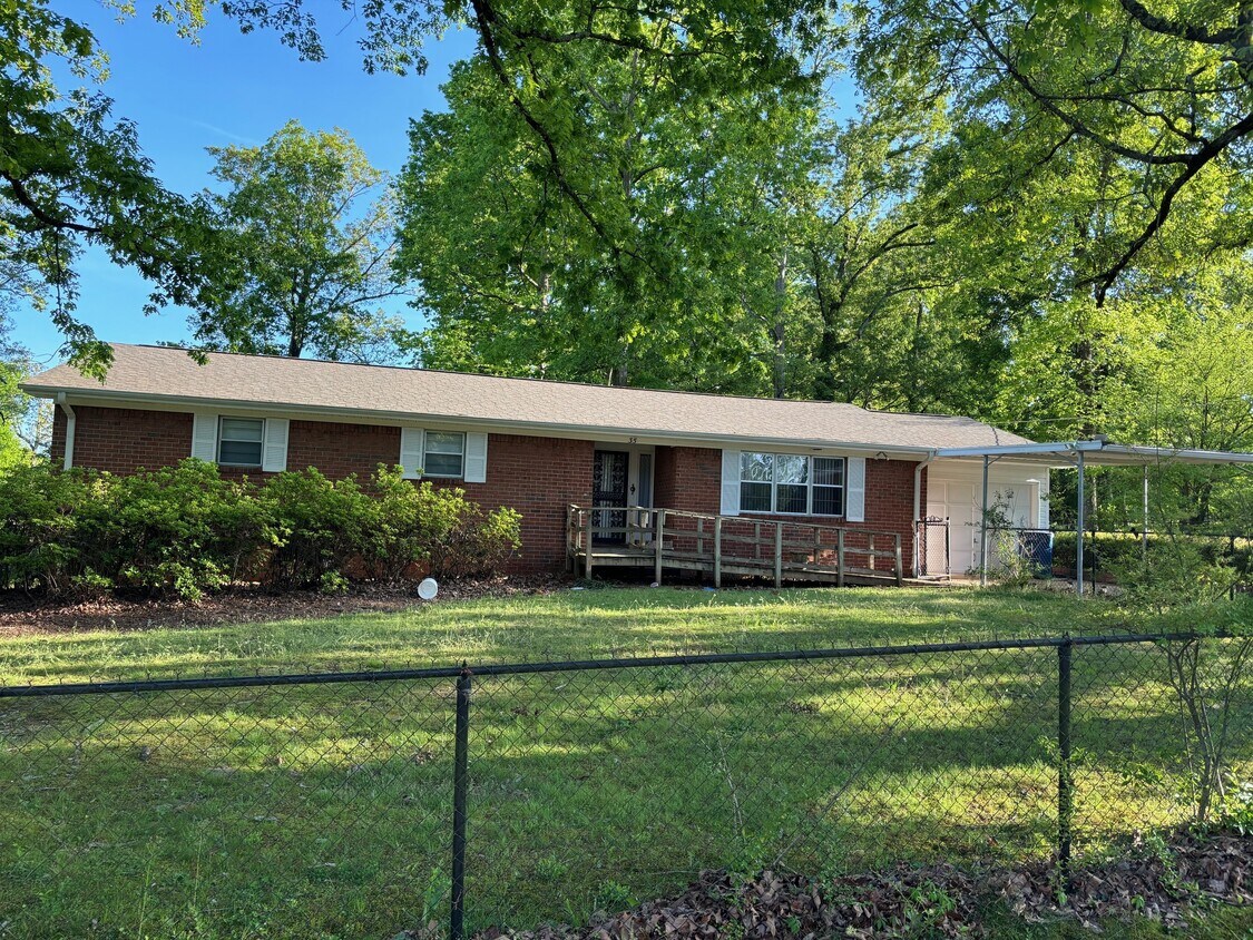 35 Vickie Ln, Albertville, AL 35950 House Rental in Albertville, AL