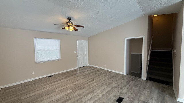 Building Photo - WEST SIDE 5 BR SPLIT LEVEL HOME AVAILABLE NOW!