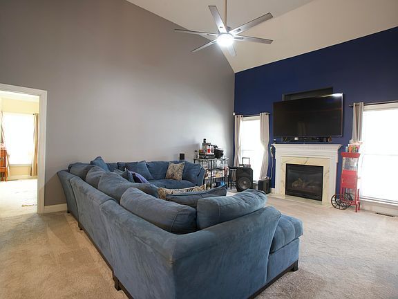 Building Photo - Build Equity While Leasing - Lease and Own...