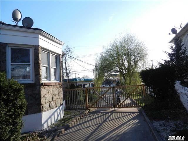 Primary Photo - 2031 Milburn Ave
