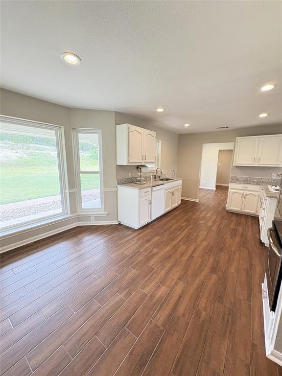 Building Photo - 1505 CR 323