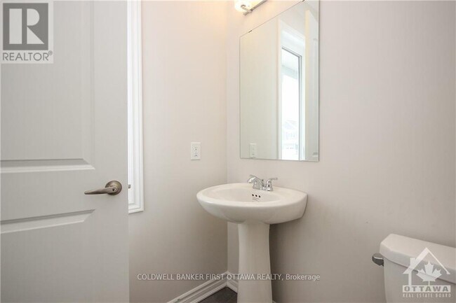 Building Photo - 72 Focality Cres