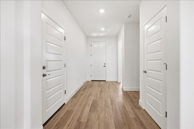 Foto del edificio - 7041 Nystrom Wy