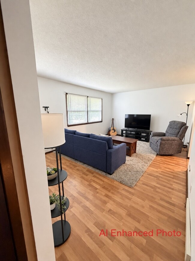Building Photo - 214 NW Arlan Dr