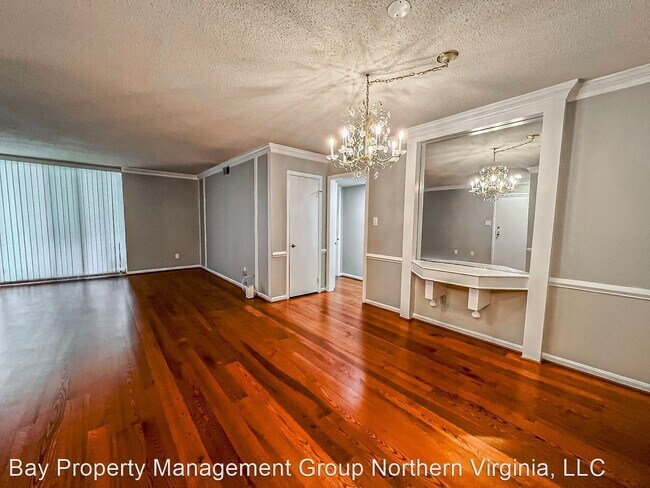 Building Photo - 2 br, 2 bath House - 3127 Patrick Henry Dr...