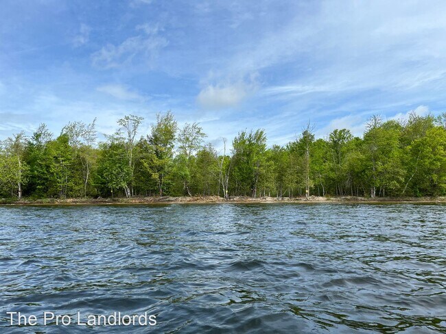 Foto del edificio - 3 br, 1 bath House - 68 Rocky Roost Road