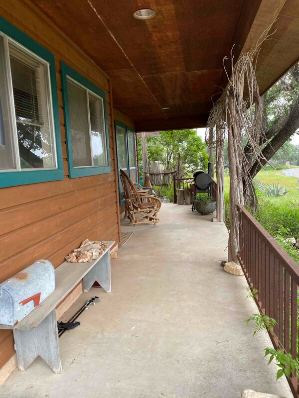 3807 Crosswind Dr Unit B, Spicewood, TX 78669 Room for Rent in