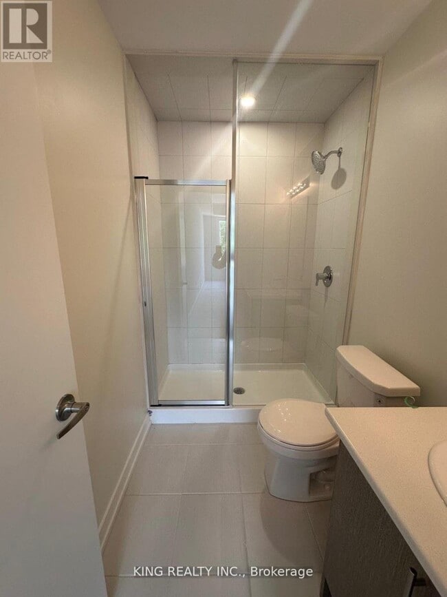 Building Photo - 3566 Colonial Dr