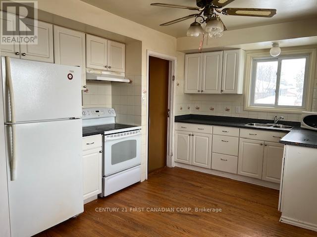 Building Photo - 12 Mendip Crescent