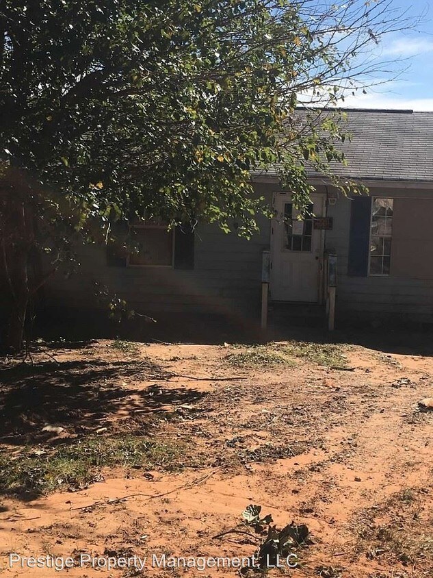 Primary Photo - 12550 Hilltop Hts