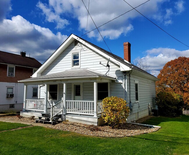 Building Photo - 1440 4th St