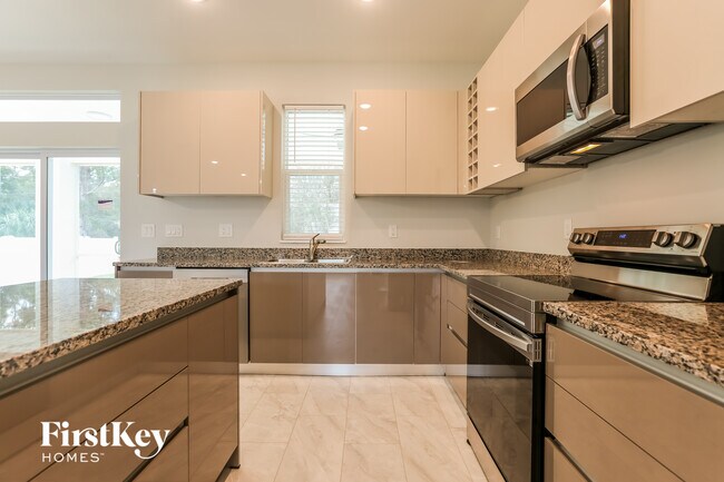 Building Photo - 4391 Cuthbert Ave