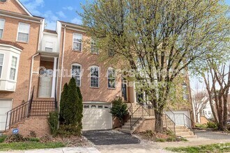 Building Photo - 21217 Millwood Square