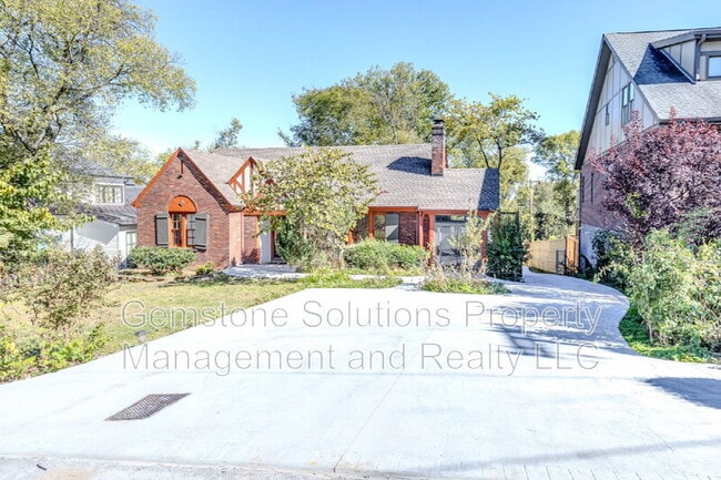 Foto del edificio - 502 32nd Ave S