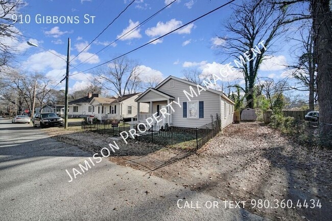 Foto del edificio - 910 Gibbons St