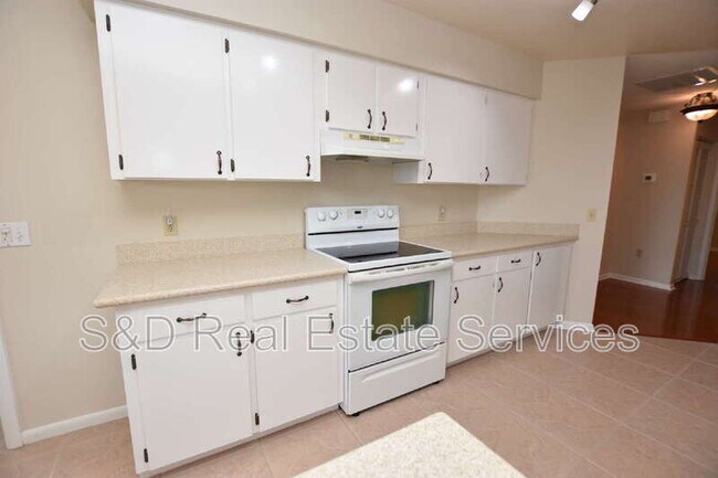 Foto del edificio - 2210 Harbor Town Ln