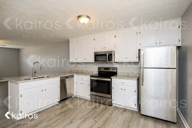 Building Photo - 105 Fawn Dr