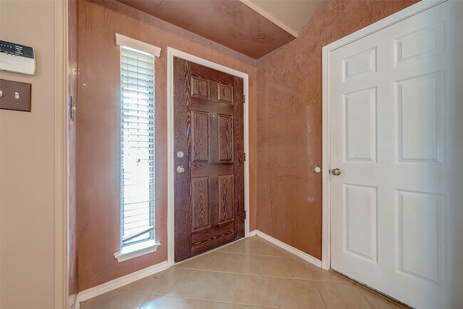 Foto del edificio - 2102 Cory Crossing Ln