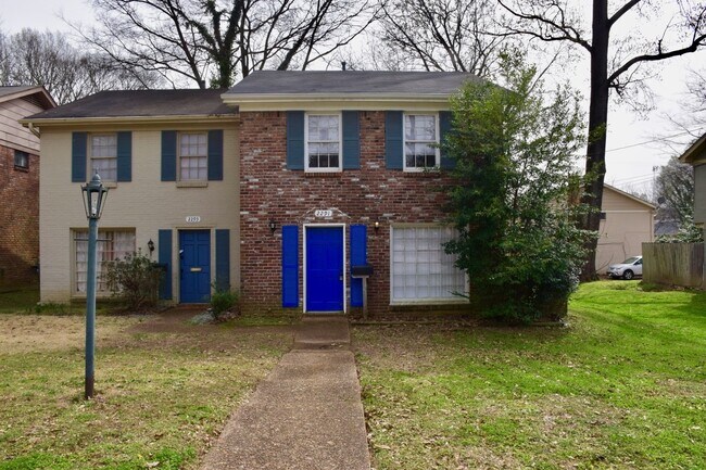 Building Photo - 3 Bedroom, 2 Bathroom On Madison Near Parkway