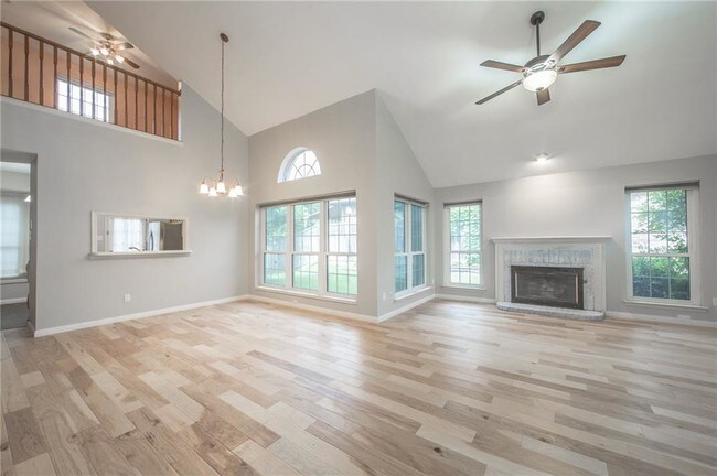 Building Photo - 2410 Whispering Cove Cir