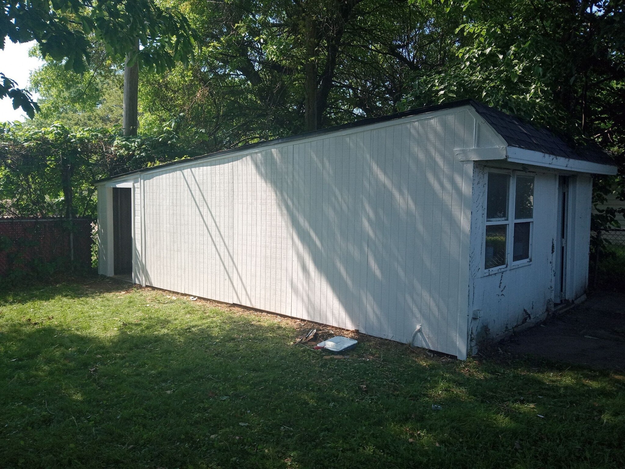 1064 E 167th St Cleveland, OH 44110 – photo 2