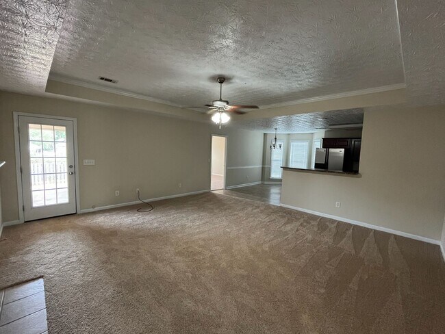 Building Photo - Beautiful Total Electric Home
