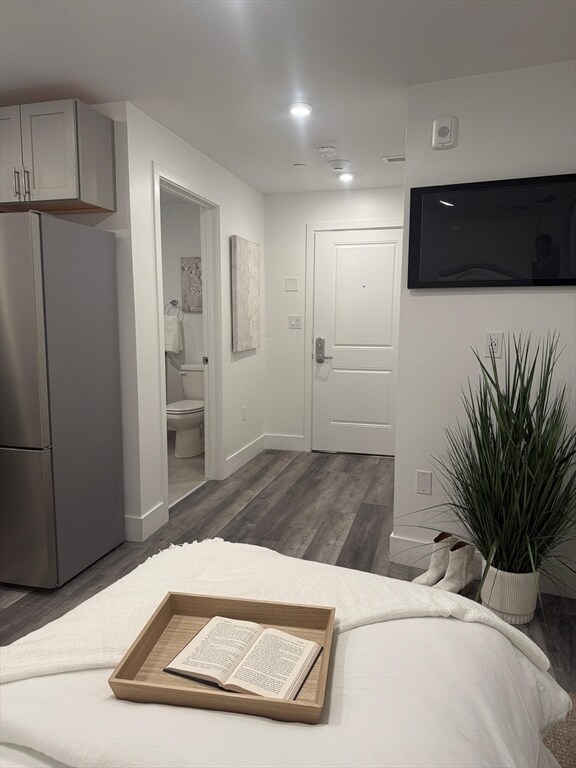 Foto del edificio - 585 Essex St