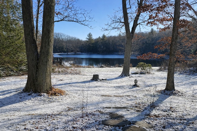 Building Photo - 45 Hoppen Rd