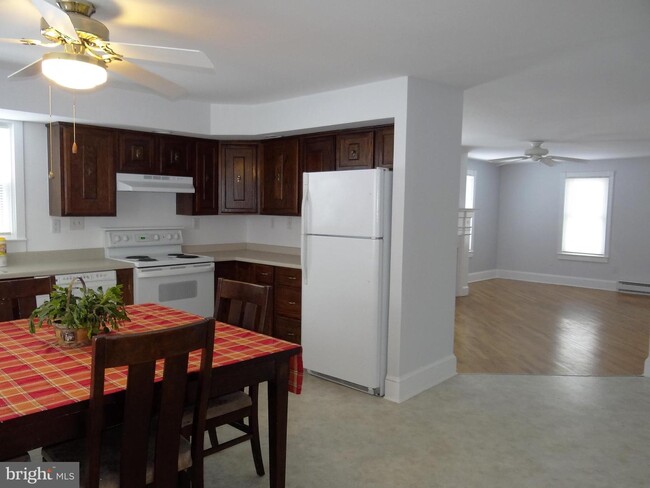 Foto del edificio - 574 Maple St