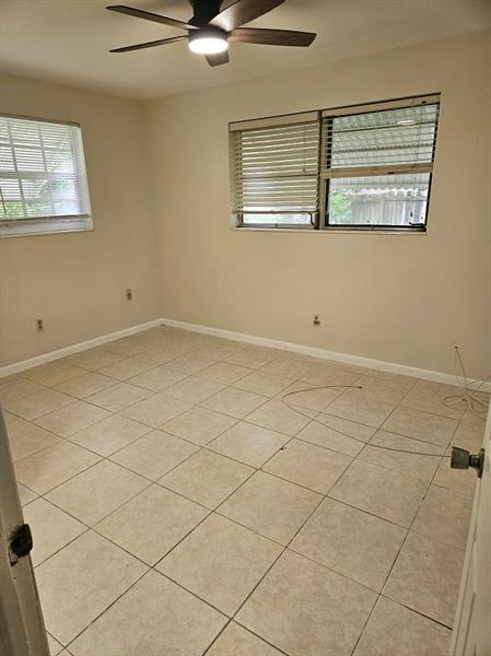 Foto del edificio - 6380 NW 25th Ct