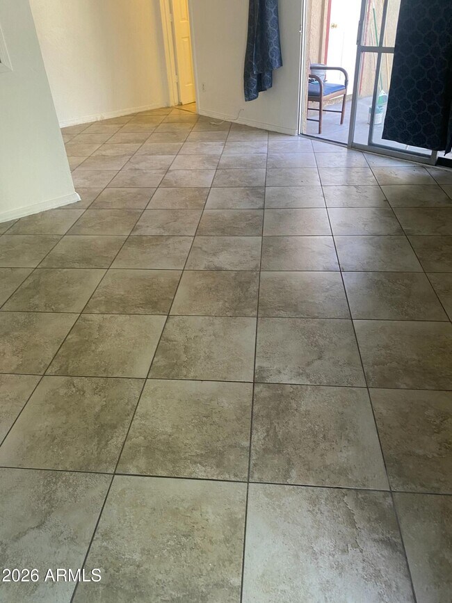 Foto del edificio - 4056 W Mesquite Ln